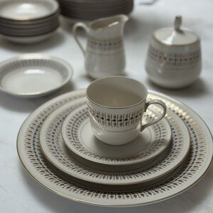 VTG Mikasa Ivory China “HARMONY” #208 Gold MCM 50 Pieces Cream Sugar Platter